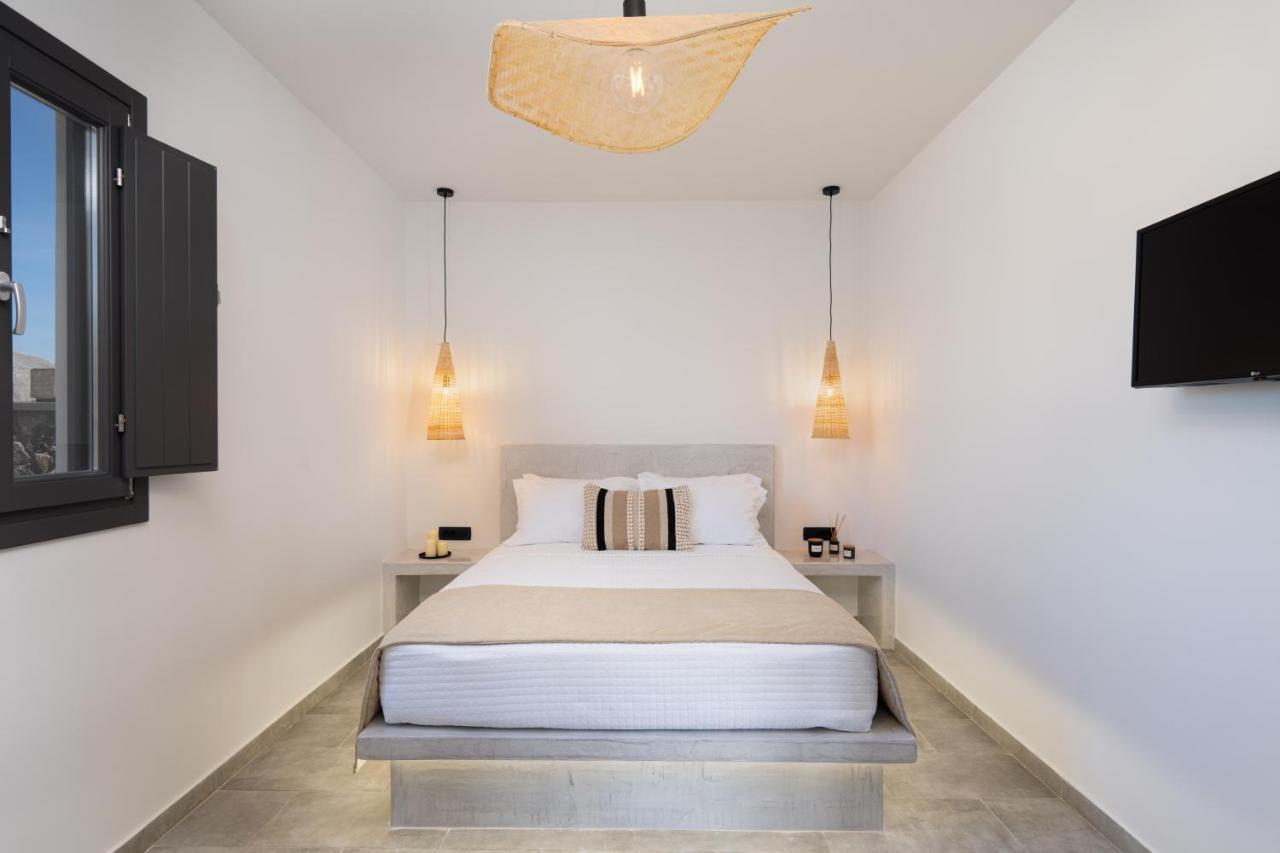 Almira Luxury Suites Perivolos  Eksteriør bilde