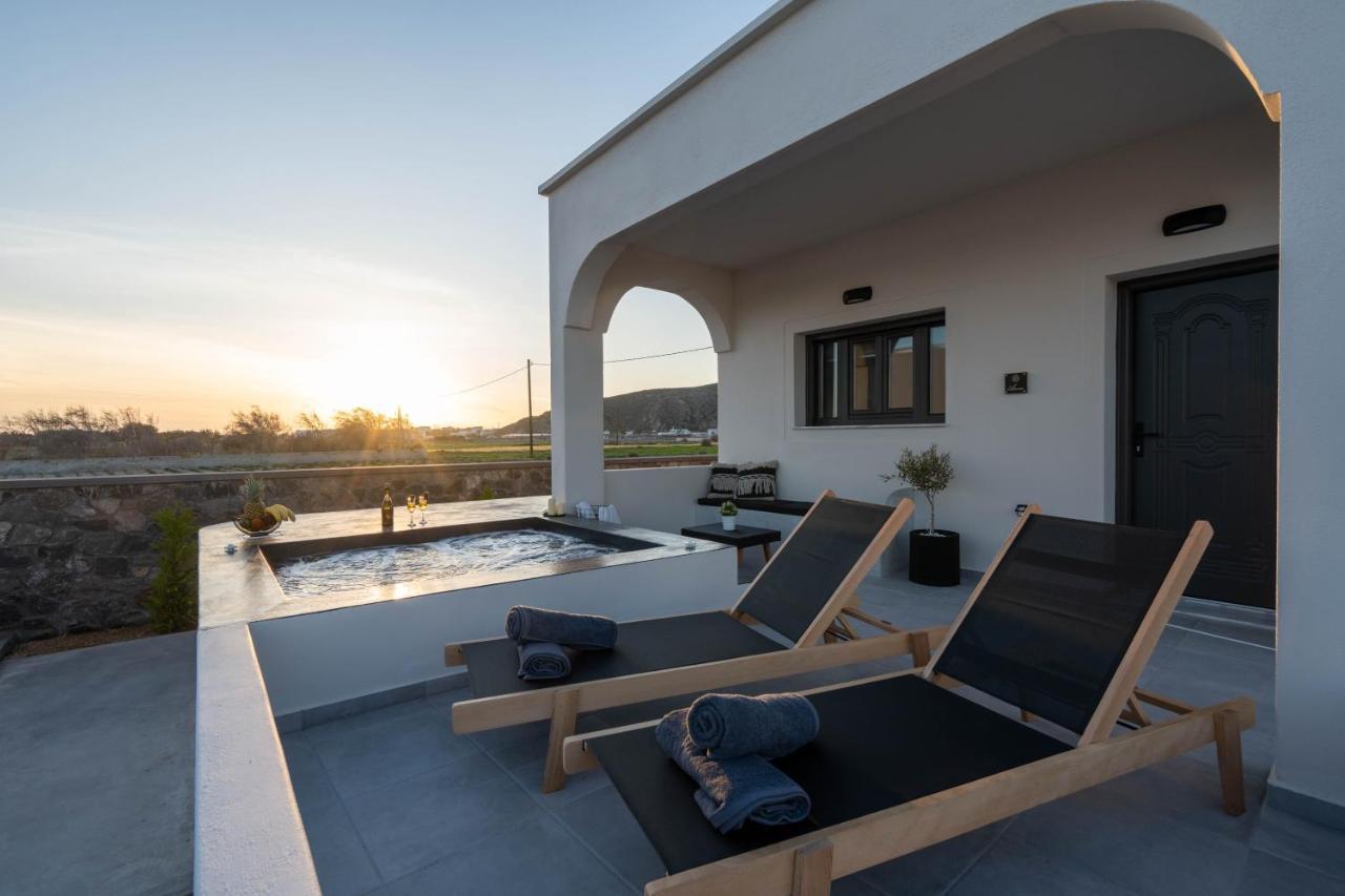 Almira Luxury Suites Perivolos  Eksteriør bilde
