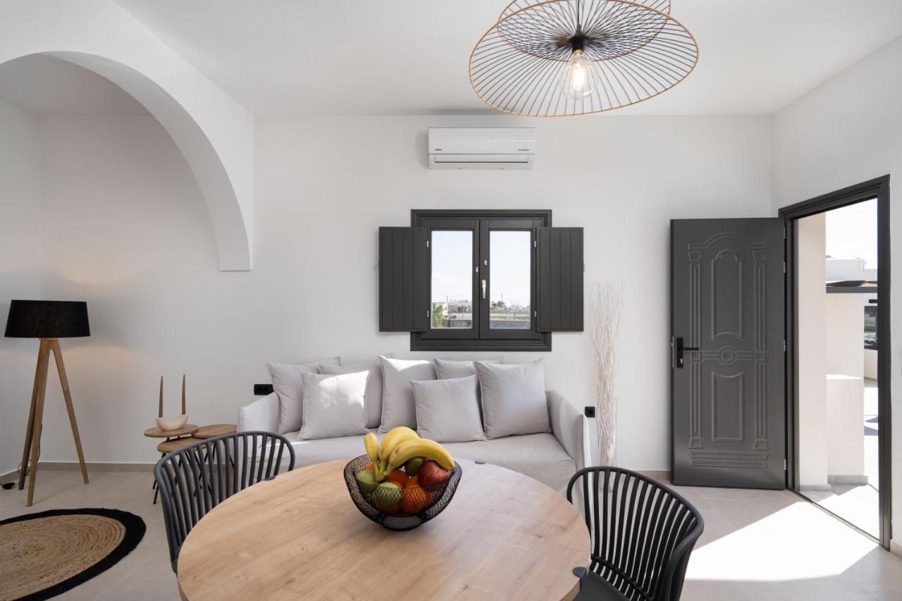Almira Luxury Suites Perivolos  Eksteriør bilde
