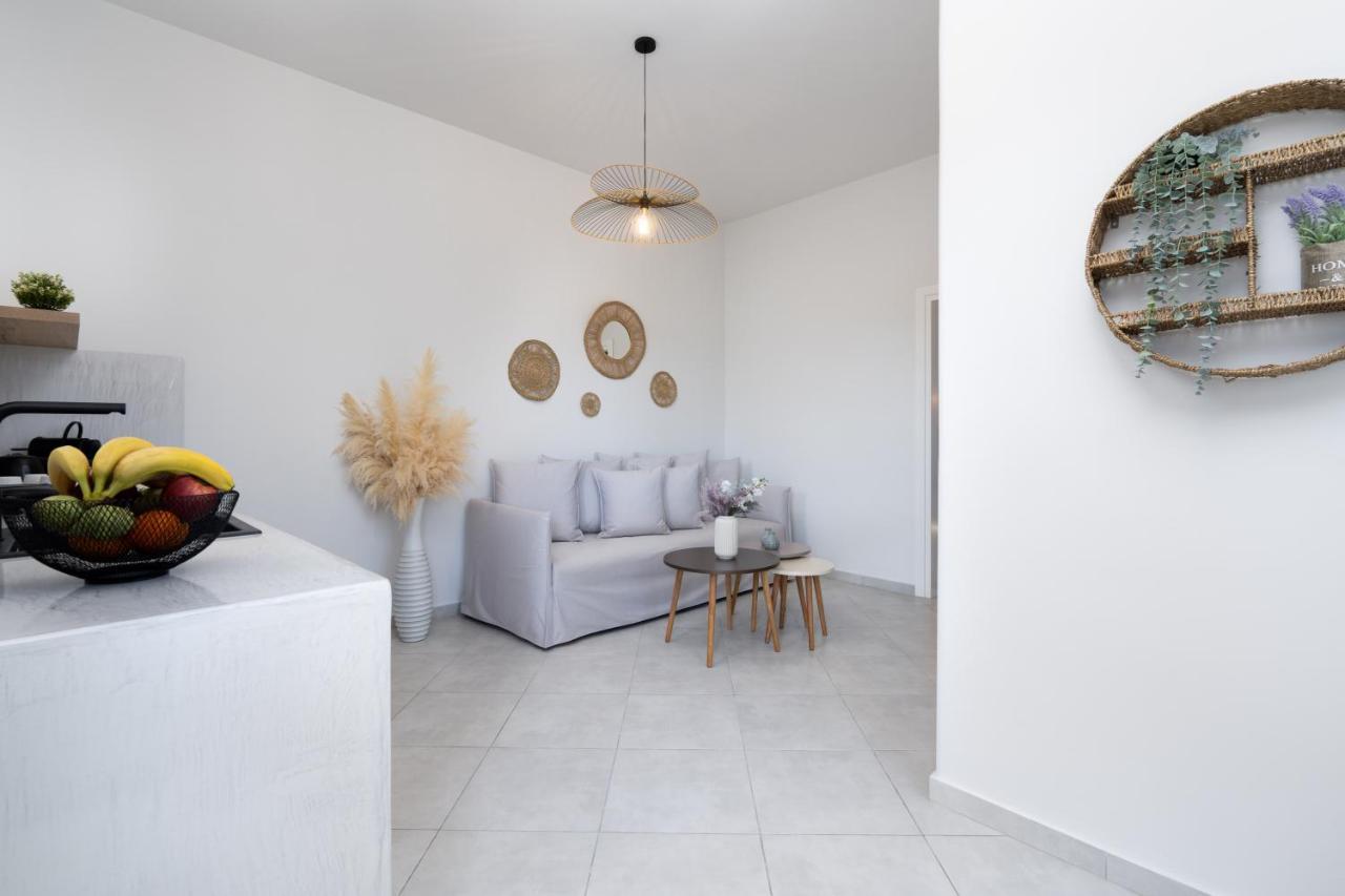 Almira Luxury Suites Perivolos  Eksteriør bilde
